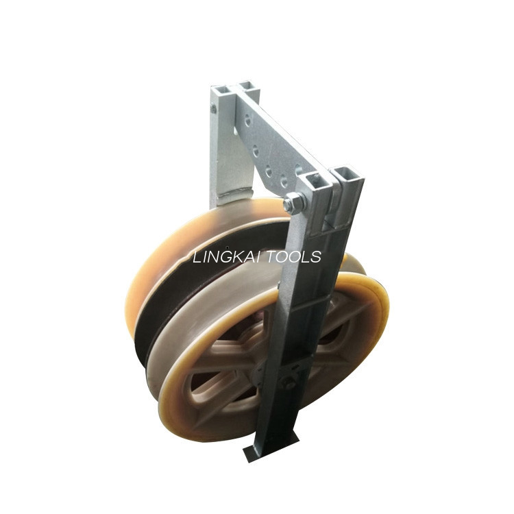 822mm Diameter Besar Transmisi Kabel Overhed Roller Nylon Sheave Block Pulley Dengan Tiga Roda