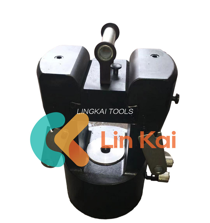 Mesin Penekan Konduktor Hidraulik Bermotor Untuk Set Die 25T-300T Daya Kapasiti 16-400mm2