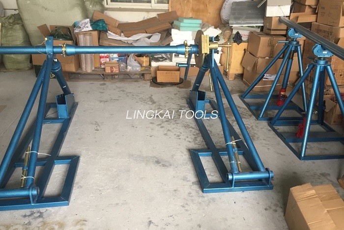 70 KN Alat Kabel Bawah Tanah Mekanikal Cable Drum Lifting Jack Untuk Pembinaan Rentetan