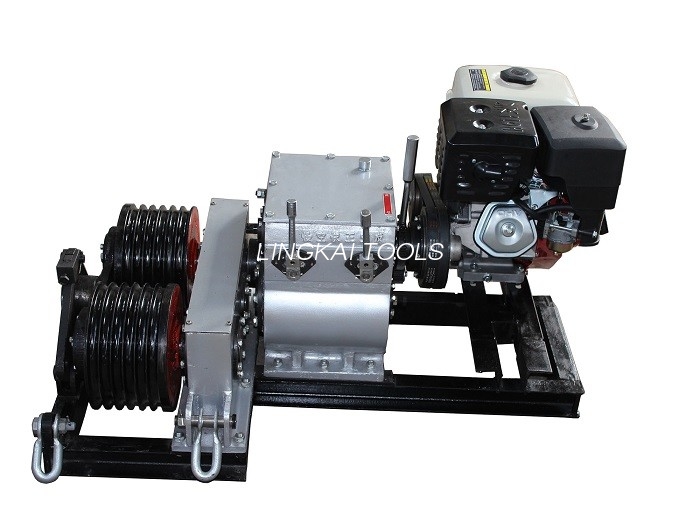 Winch 5T Dikuasakan Enjin Petrol Honda Dengan Dua Dram Kabel Untuk Menarik Tali Dawai