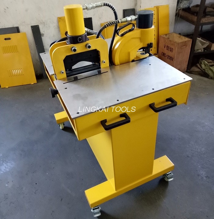 220V 50HZ Alat Pengepit Hidraulik Pemproses Bar Bas Untuk Memotong Membongkok Menebuk